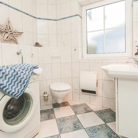 بيت للعطل Am Bahndamm 81a Haus Schwalbe زنغست