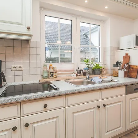 Am Bahndamm 81a Haus Schwalbe * زنغست